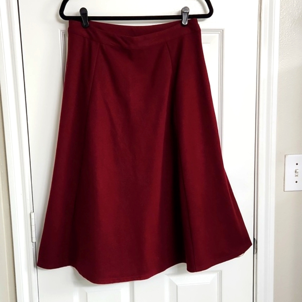 NWT GAP Burgundy flared midi skirt Size: 10